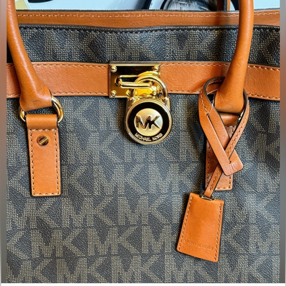 Michael Kors Hamilton Brown & Tan Satchel with Gold Accents and matching wallet - Picture 2 of 14